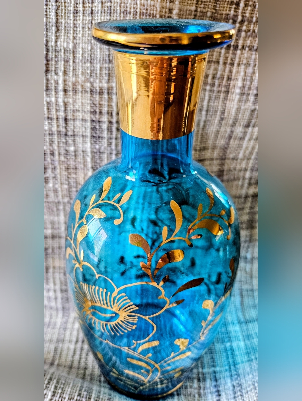 VINTAGE! Blue Glass Decanter, Gold Overlay, With 4 Blue Cordials| BEAUTIFUL Set! - Picture 2 of 4